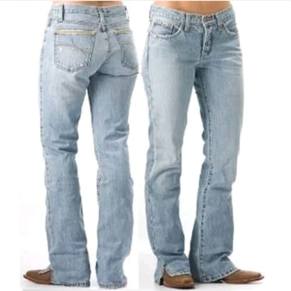 Cruel Girl - Picture 2 of 5